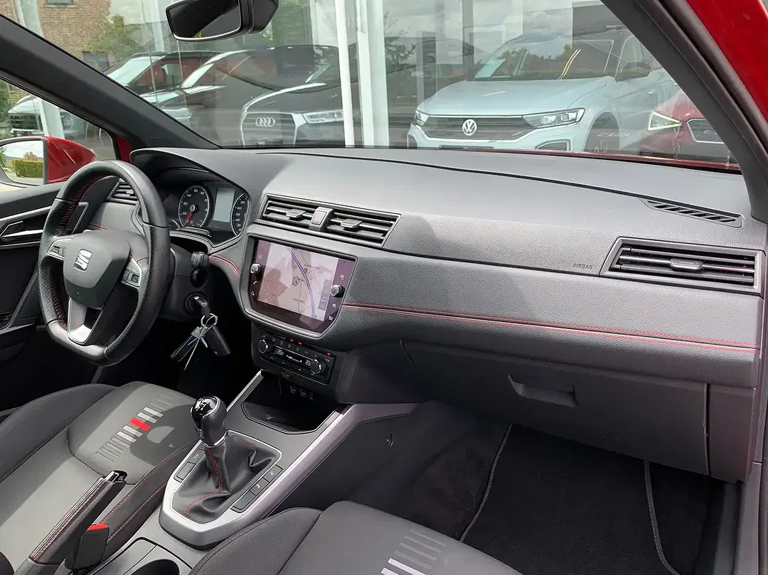 SEAT Arona - Thumbnail 15