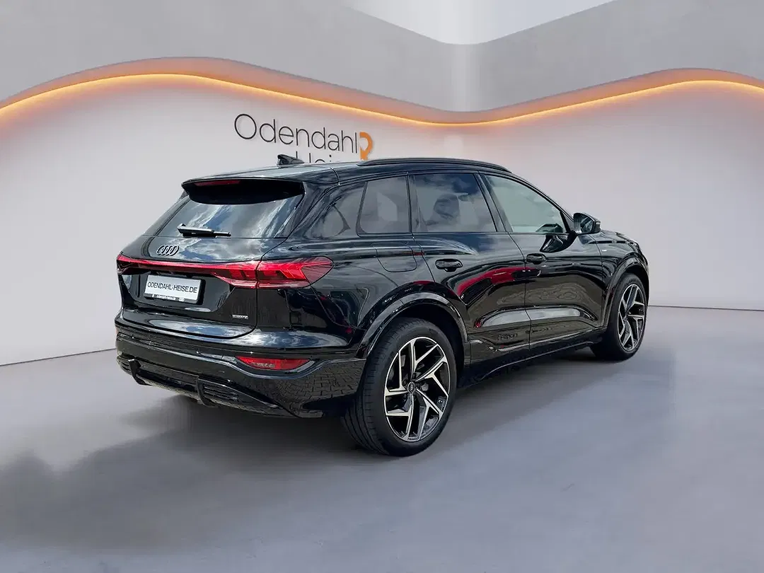 Audi e-tron - Thumbnail 5