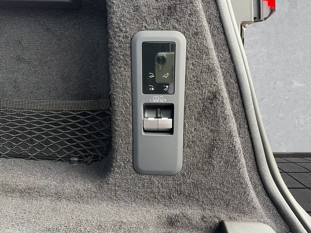 Land Rover Range Rover Sport - Thumbnail 11