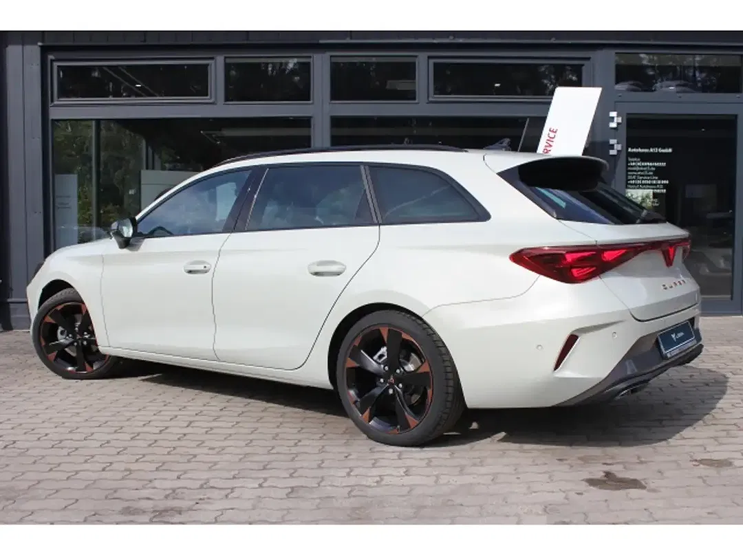 CUPRA Leon - Thumbnail 5