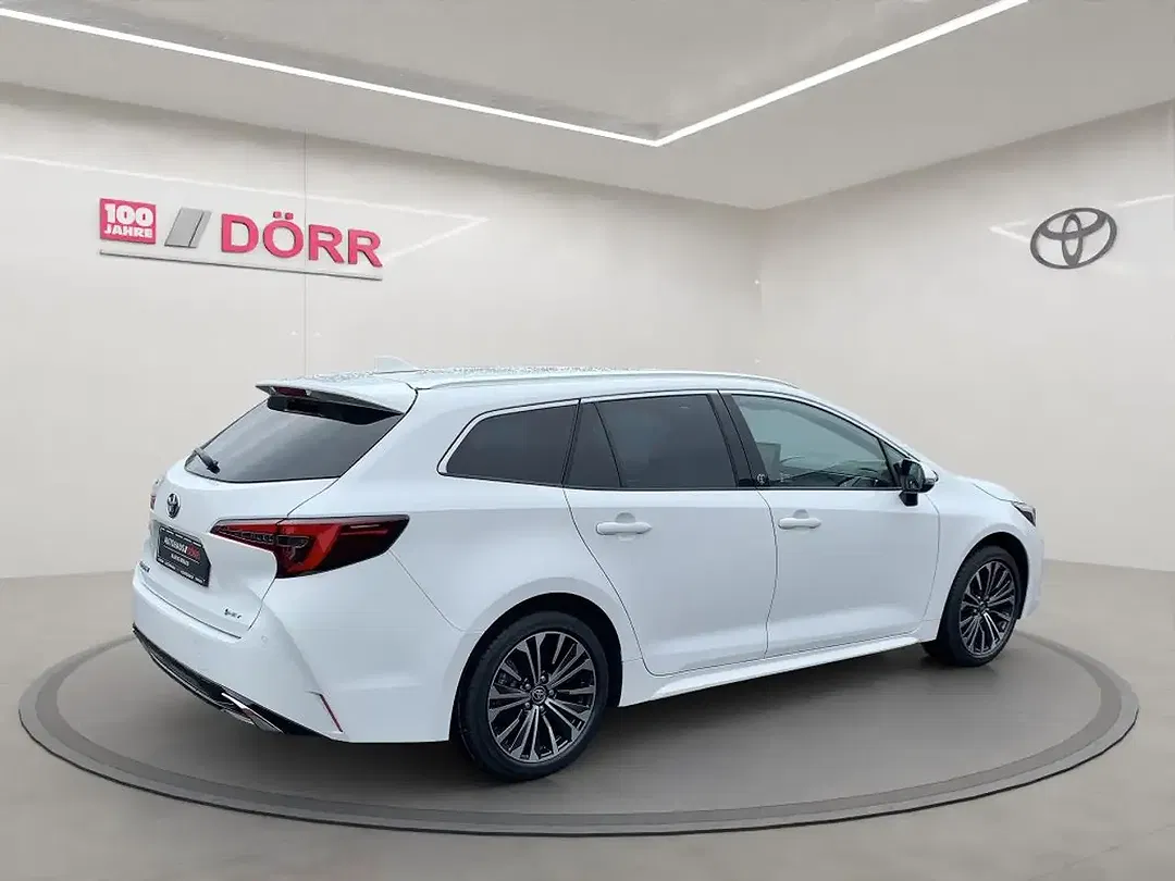 Toyota Corolla - Thumbnail 5