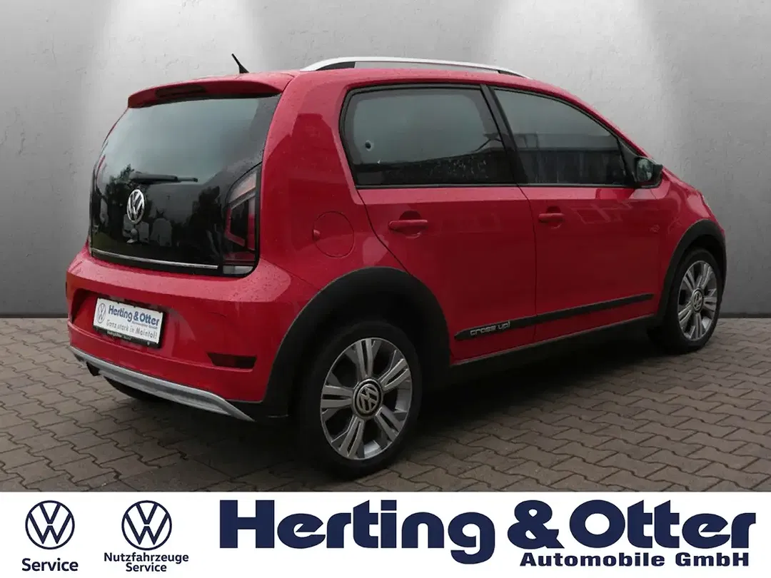 Volkswagen up! - Thumbnail 4
