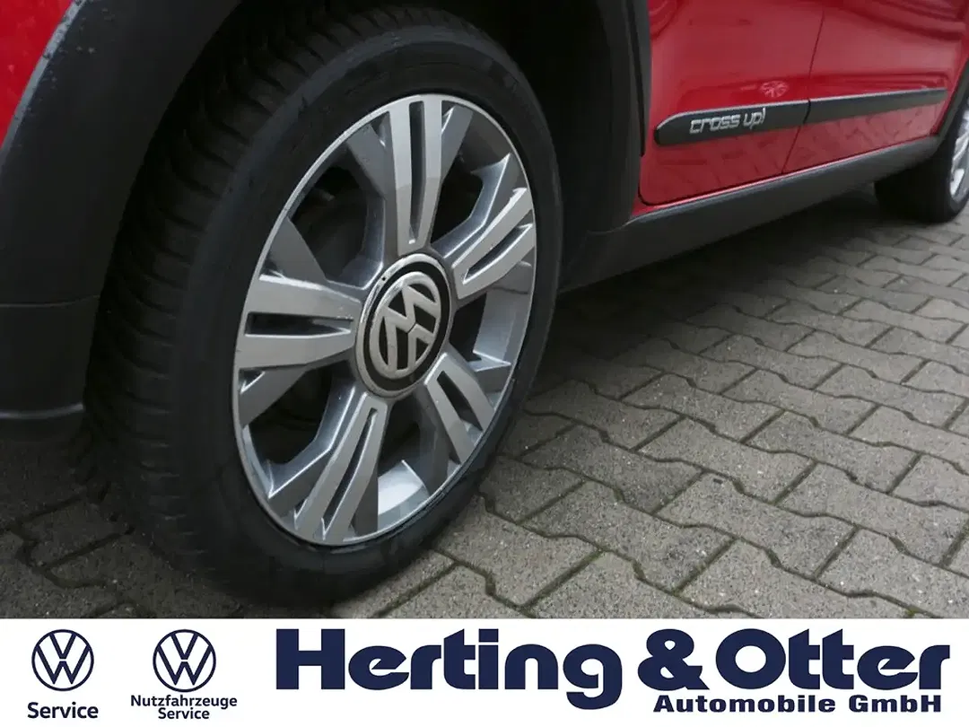 Volkswagen up! - Thumbnail 5