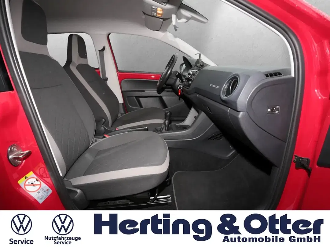 Volkswagen up! - Thumbnail 6