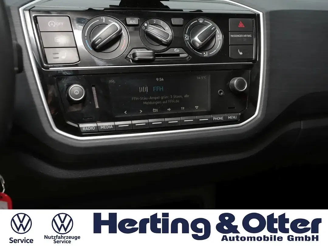 Volkswagen up! - Thumbnail 9