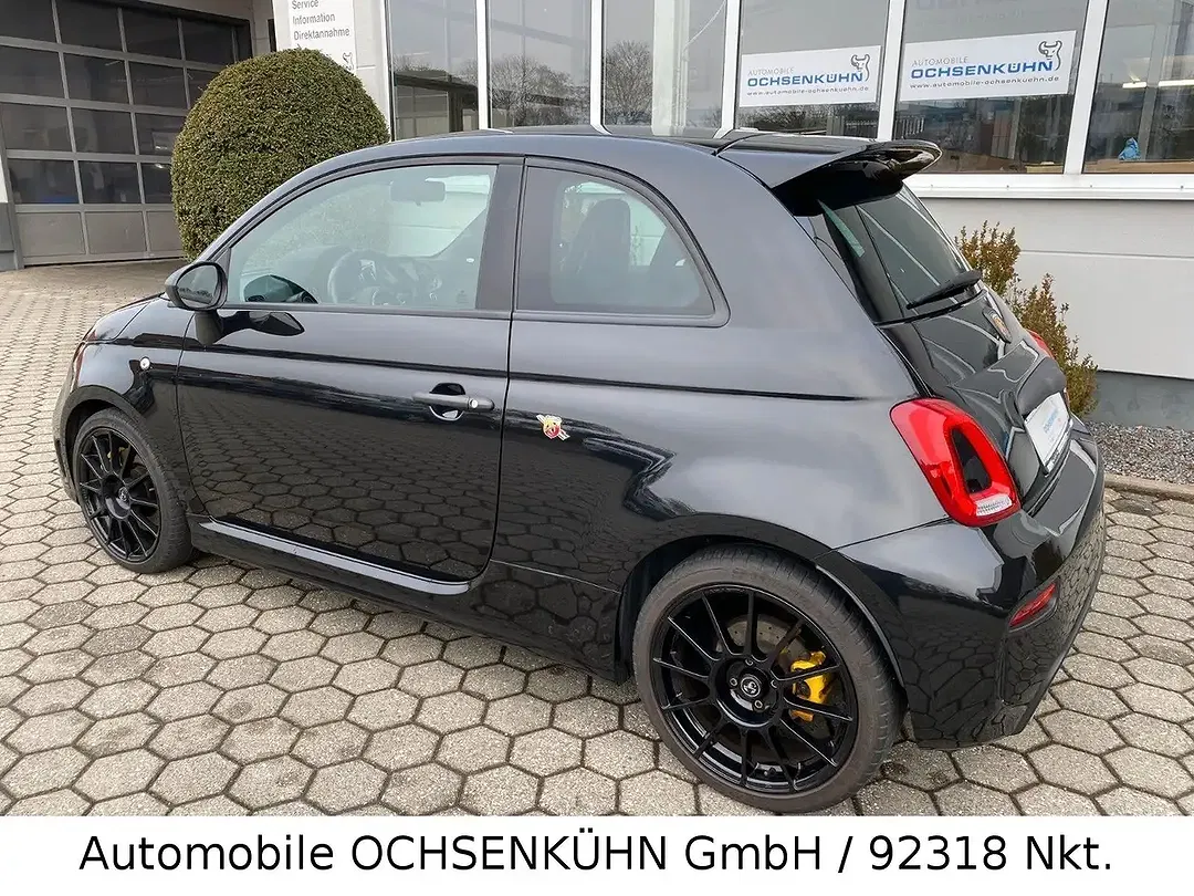 Abarth 695 - Thumbnail 2