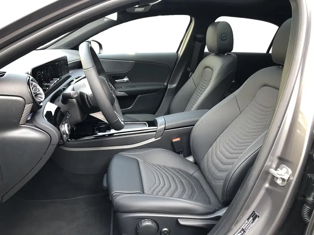 Mercedes-Benz A 200 - Thumbnail 5
