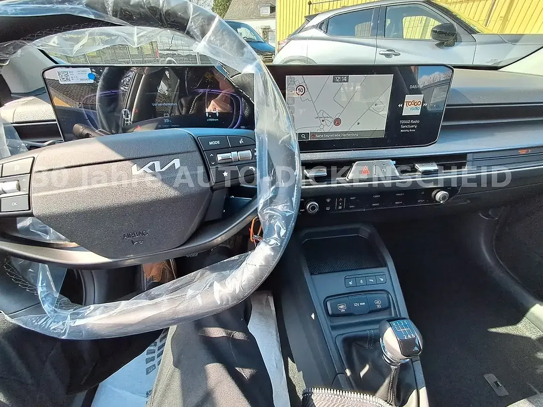 Kia Stonic - Thumbnail 15