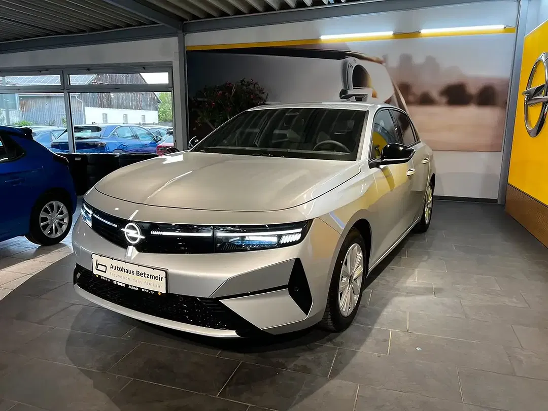Opel Astra - Thumbnail 6
