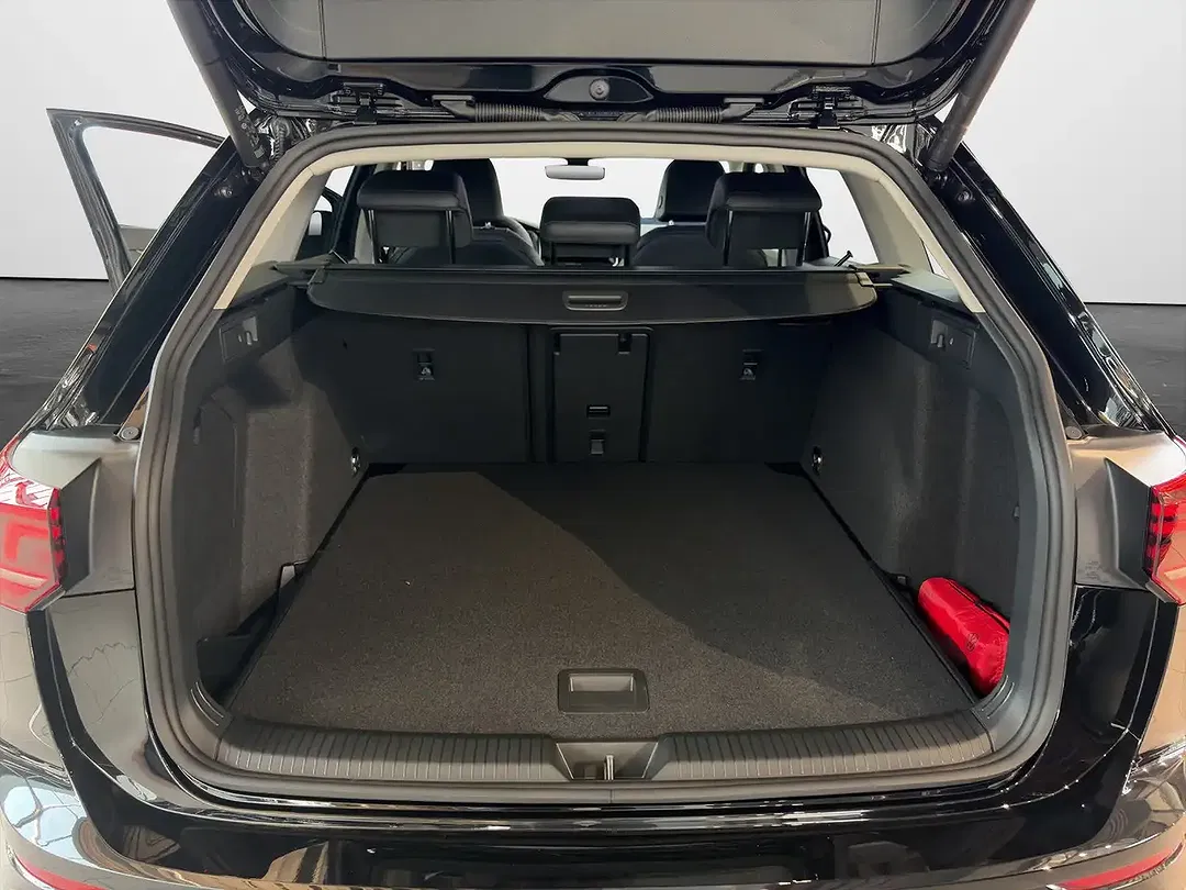 Volkswagen Golf Variant - Thumbnail 12