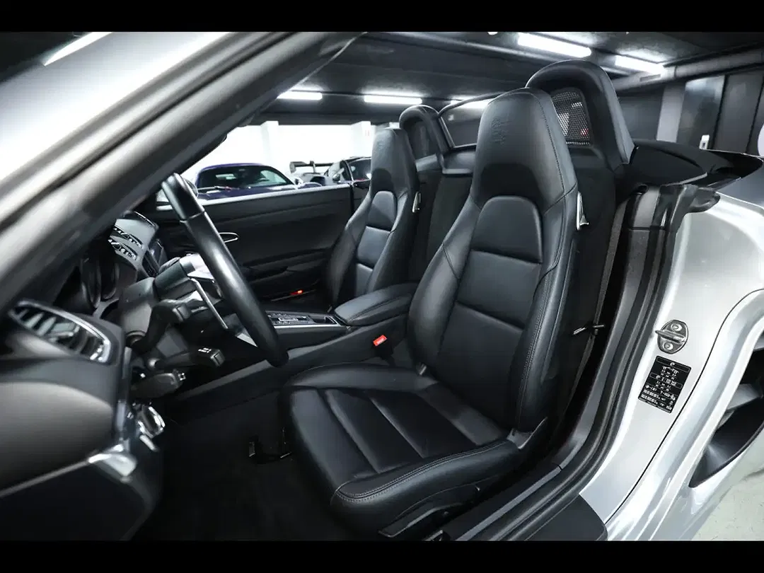 Porsche Boxster - Thumbnail 6