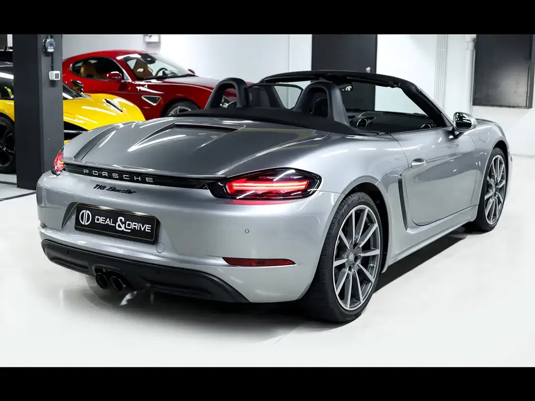 Porsche Boxster - Thumbnail 4