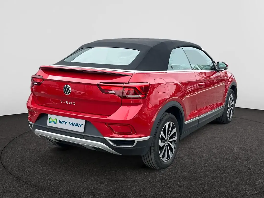Volkswagen T-Roc - Thumbnail 5