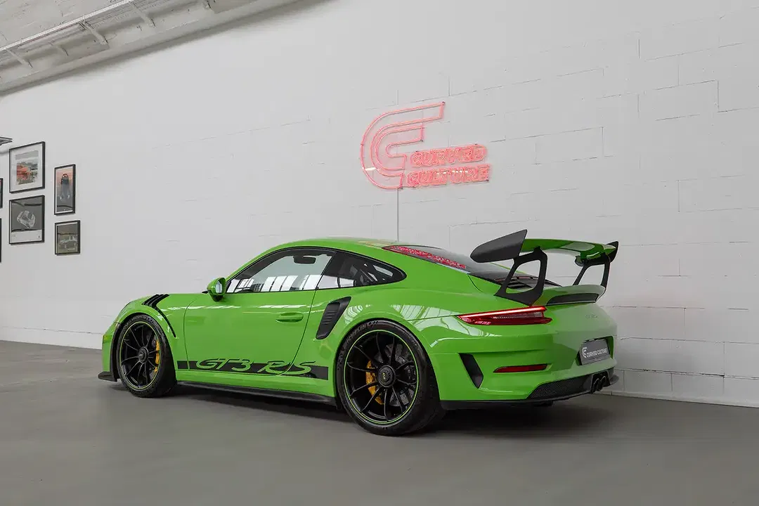 Porsche 991 - Thumbnail 2