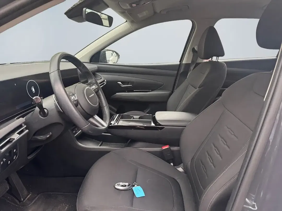 Hyundai TUCSON - Thumbnail 9