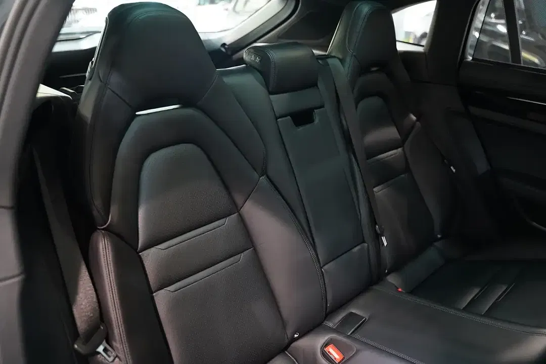 Porsche Panamera - Thumbnail 15