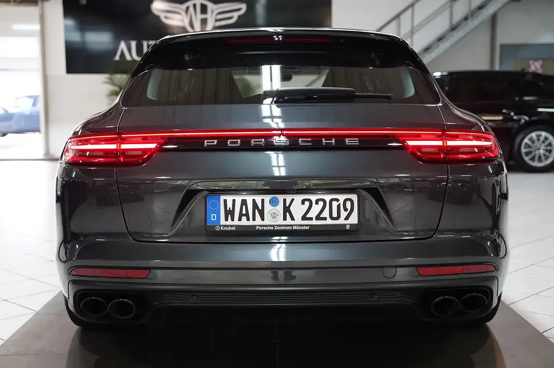 Porsche Panamera - Thumbnail 5