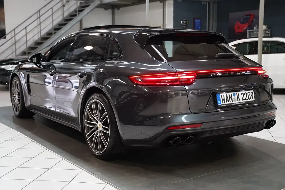 Porsche Panamera - Thumbnail 6