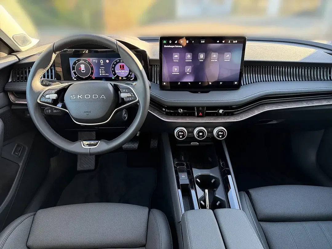 Skoda Superb - Thumbnail 8