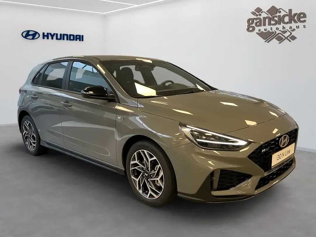 Hyundai i30 - Thumbnail 2