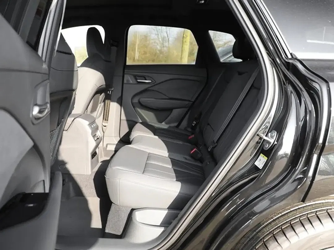 Audi Q3 - Thumbnail 10