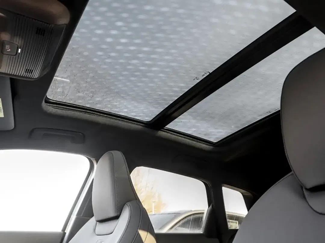 Audi Q3 - Thumbnail 12