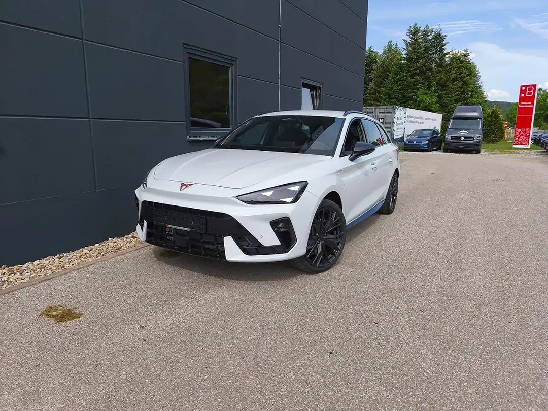 CUPRA Leon - Thumbnail 2