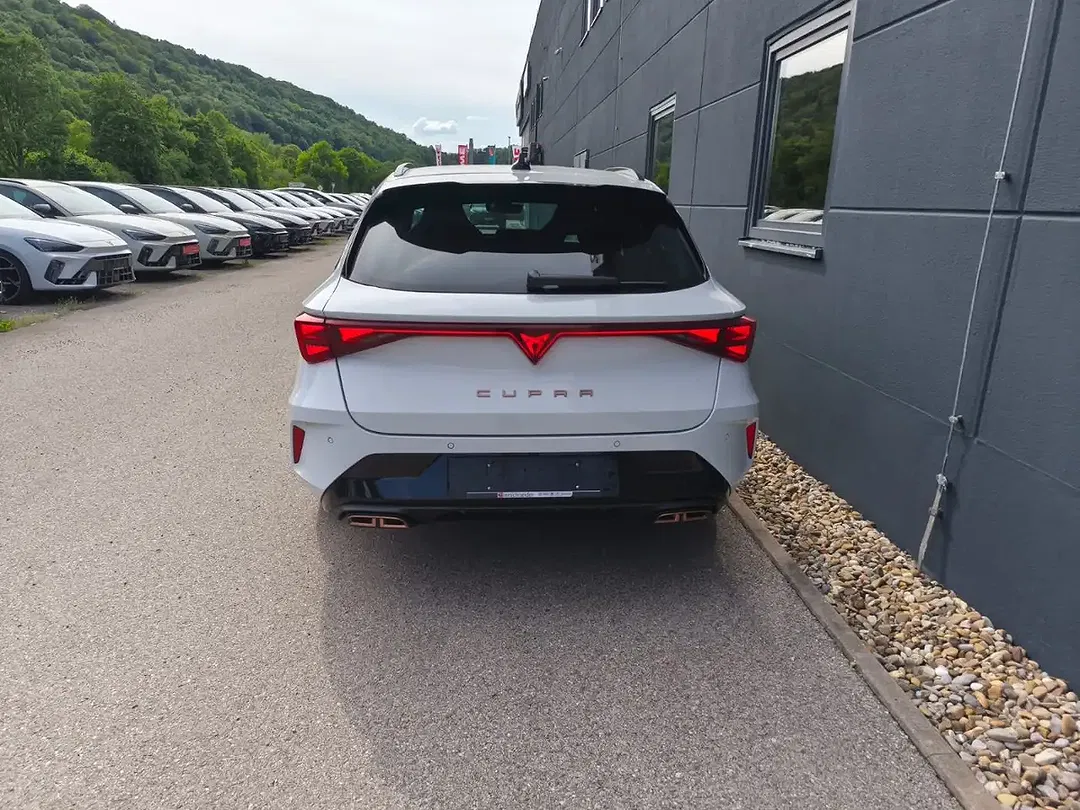 CUPRA Leon - Thumbnail 7