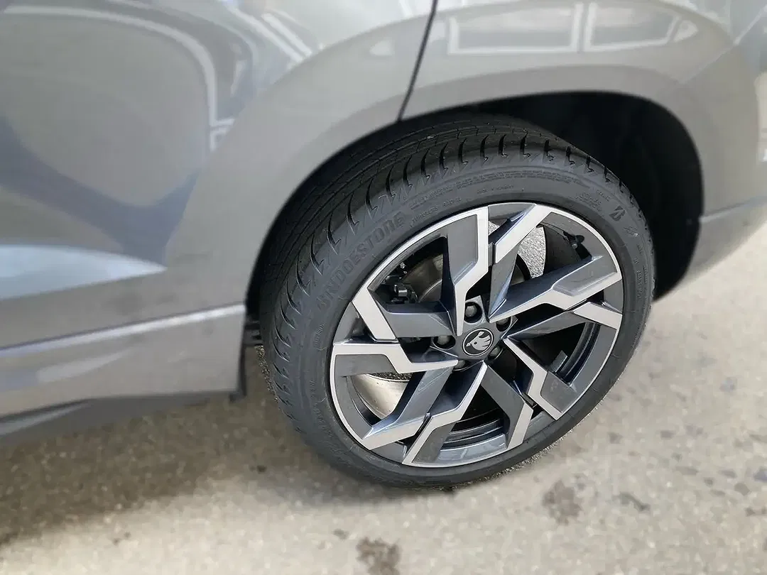 Skoda Karoq - Thumbnail 6