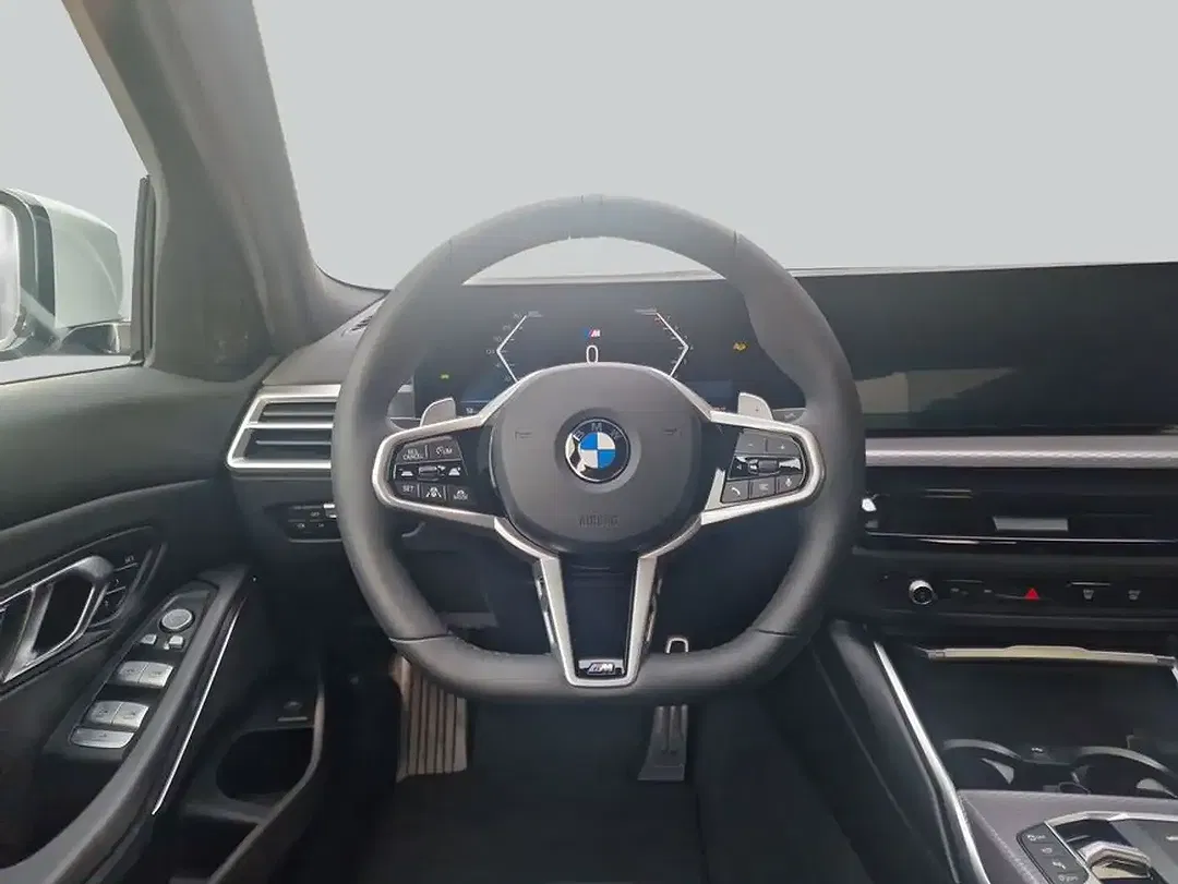 BMW 330 - Thumbnail 17