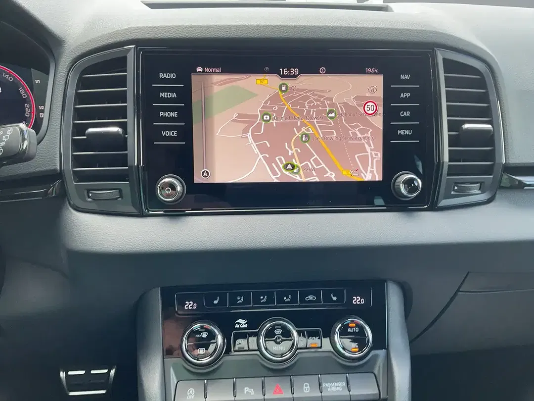 Skoda Karoq - Thumbnail 15