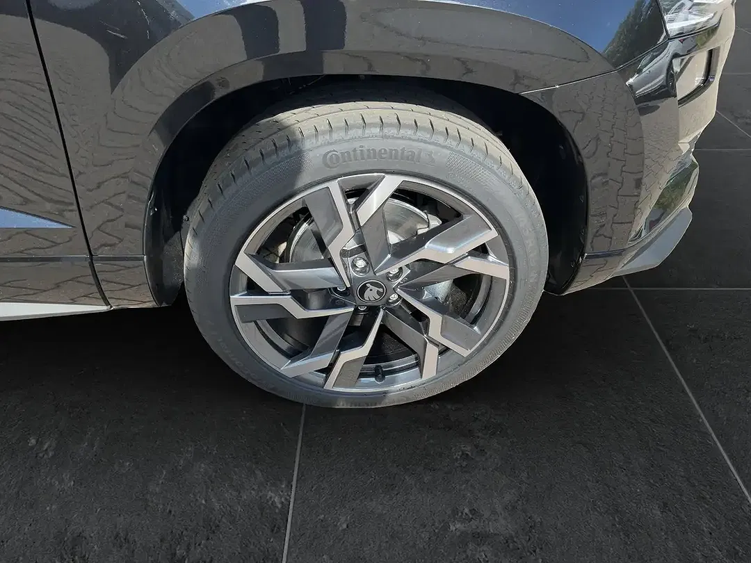 Skoda Karoq - Thumbnail 5