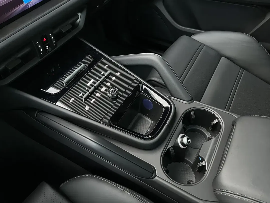 Porsche Cayenne - Thumbnail 14