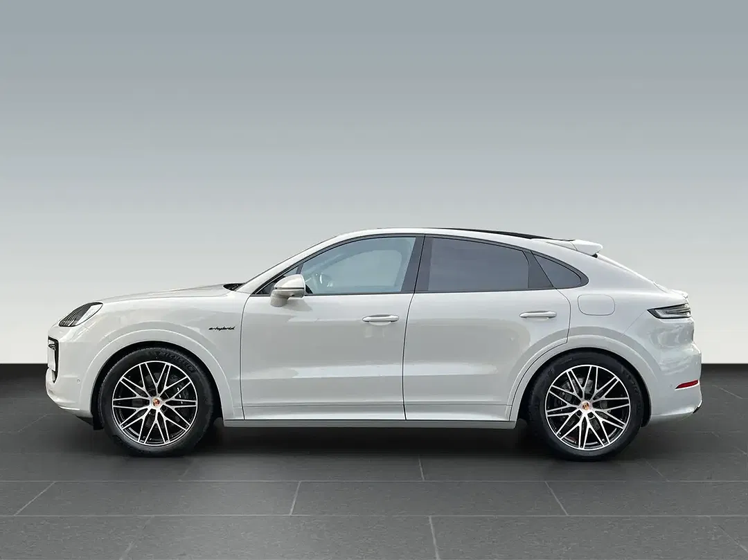 Porsche Cayenne - Thumbnail 2
