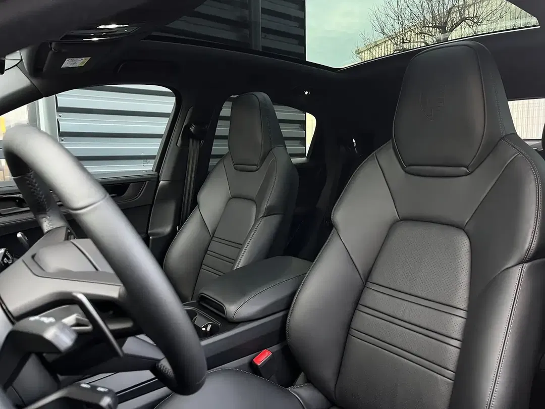 Porsche Cayenne - Thumbnail 5