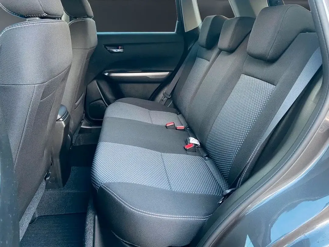Suzuki Vitara - Thumbnail 9