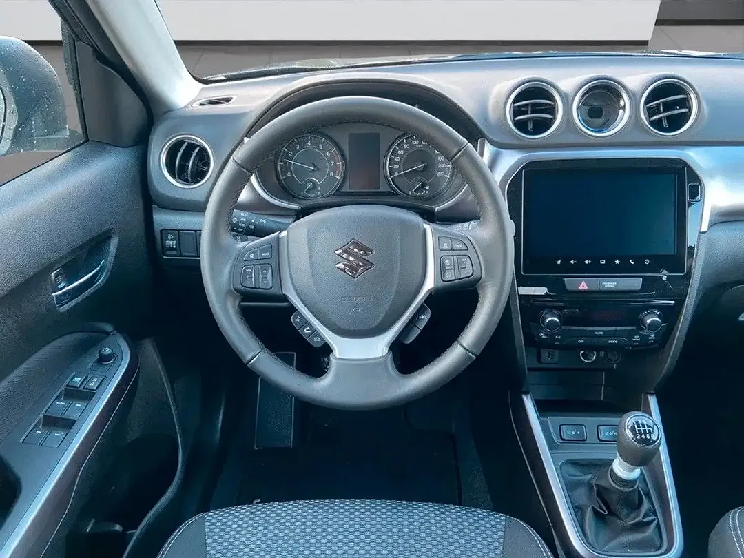 Suzuki Vitara - Thumbnail 12