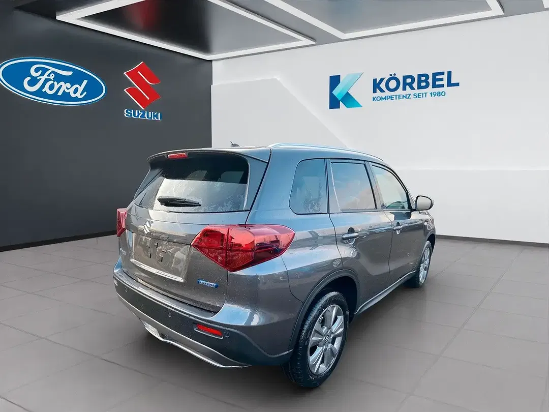 Suzuki Vitara - Thumbnail 4