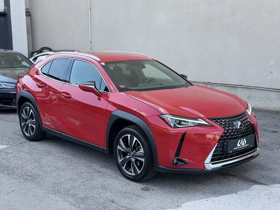 Lexus UX 250h - Thumbnail 2