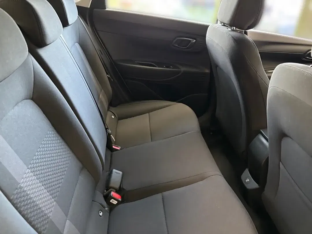 Hyundai i20 - Thumbnail 13