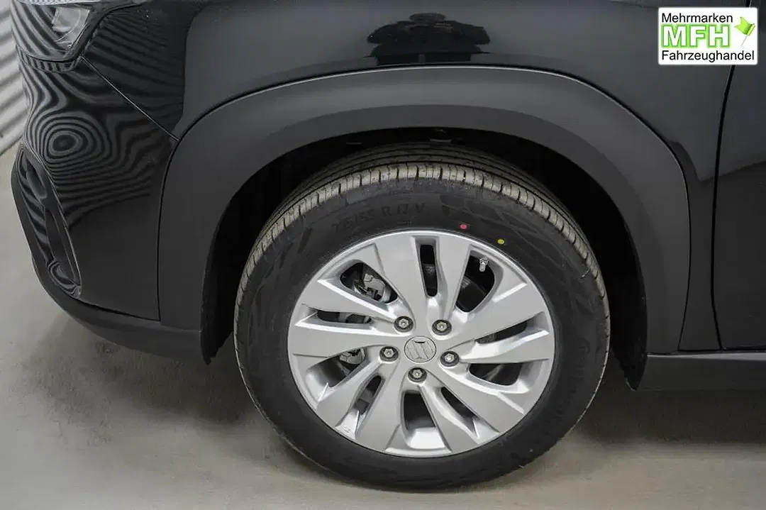 Suzuki S-Cross - Thumbnail 5