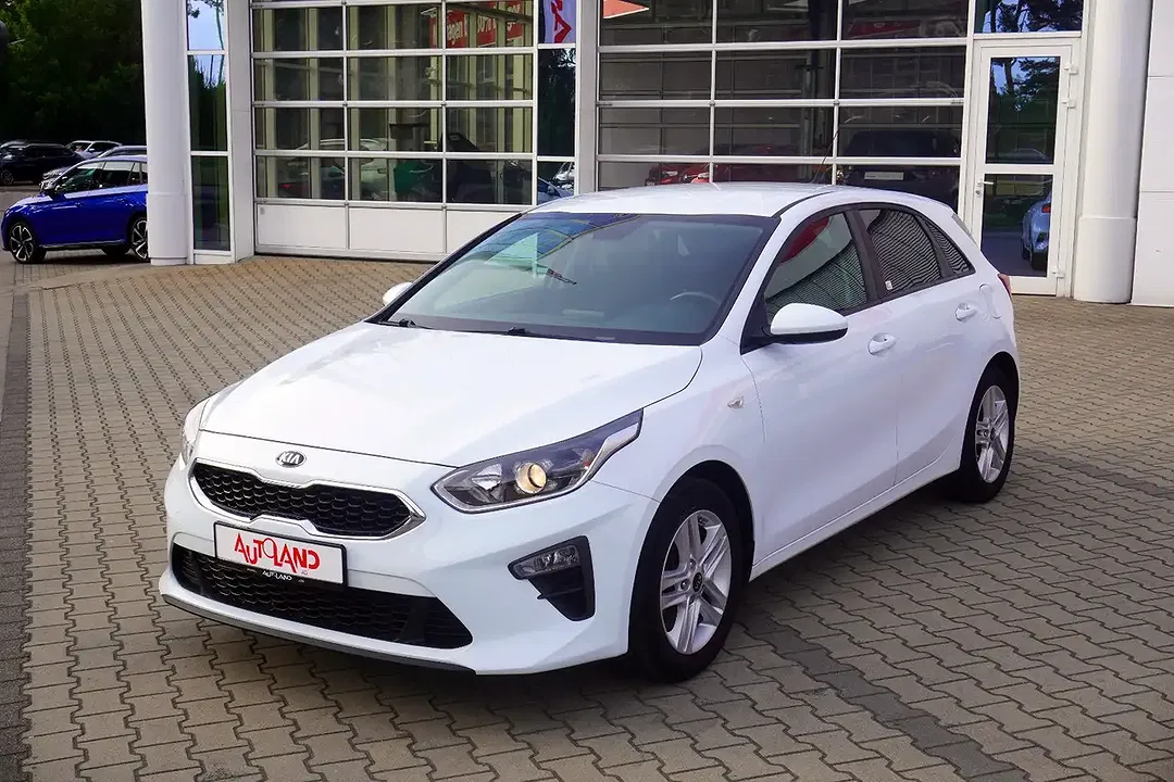Kia Ceed / cee'd - Thumbnail 1