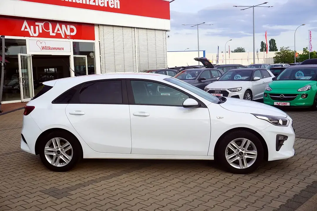 Kia Ceed / cee'd - Thumbnail 4