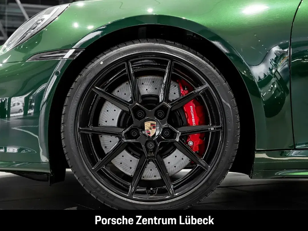 Porsche 992 - Thumbnail 11