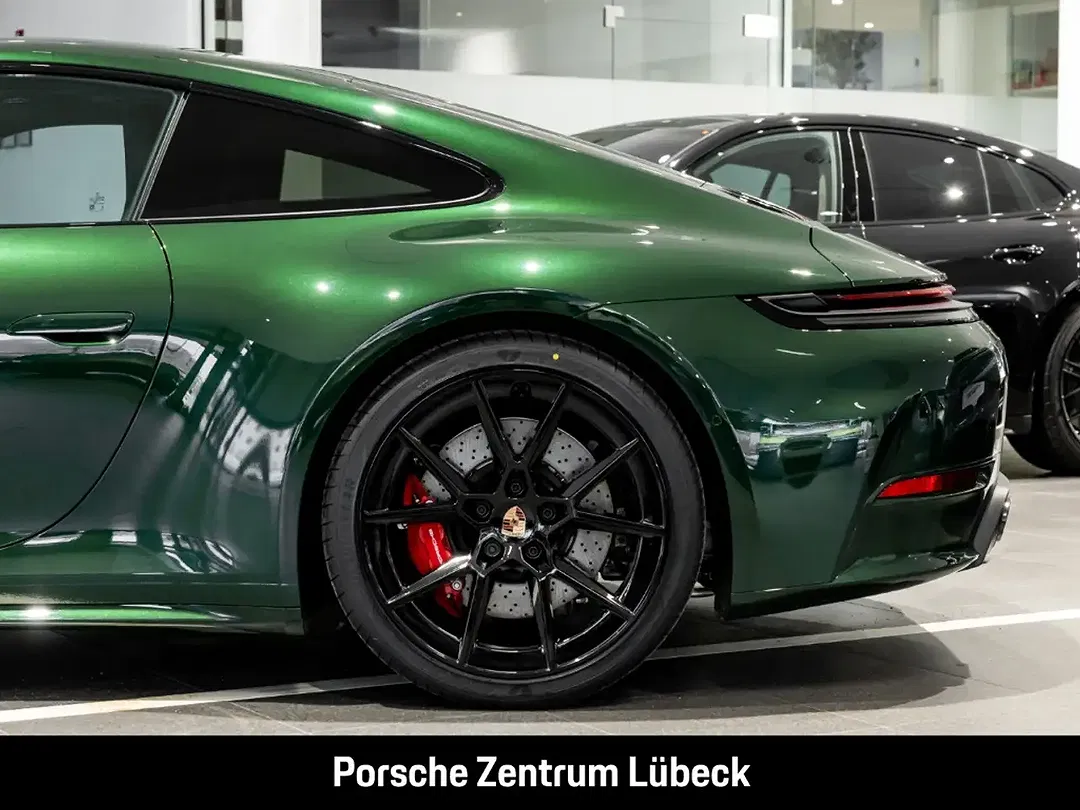 Porsche 992 - Thumbnail 12