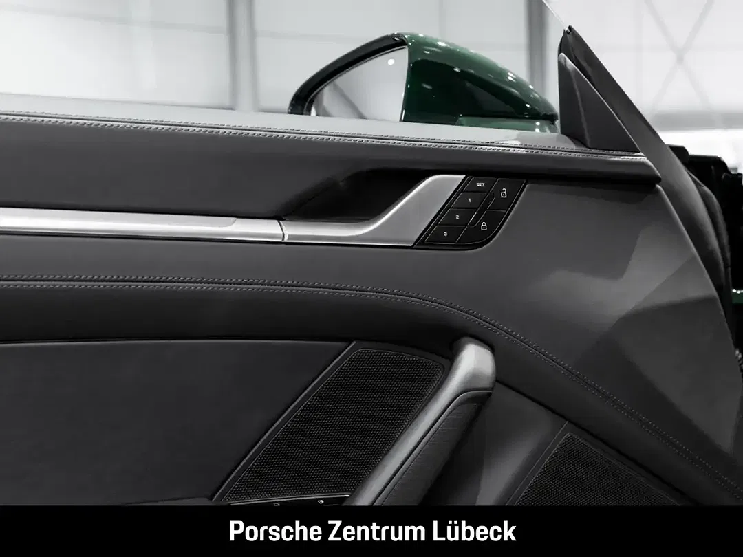 Porsche 992 - Thumbnail 15