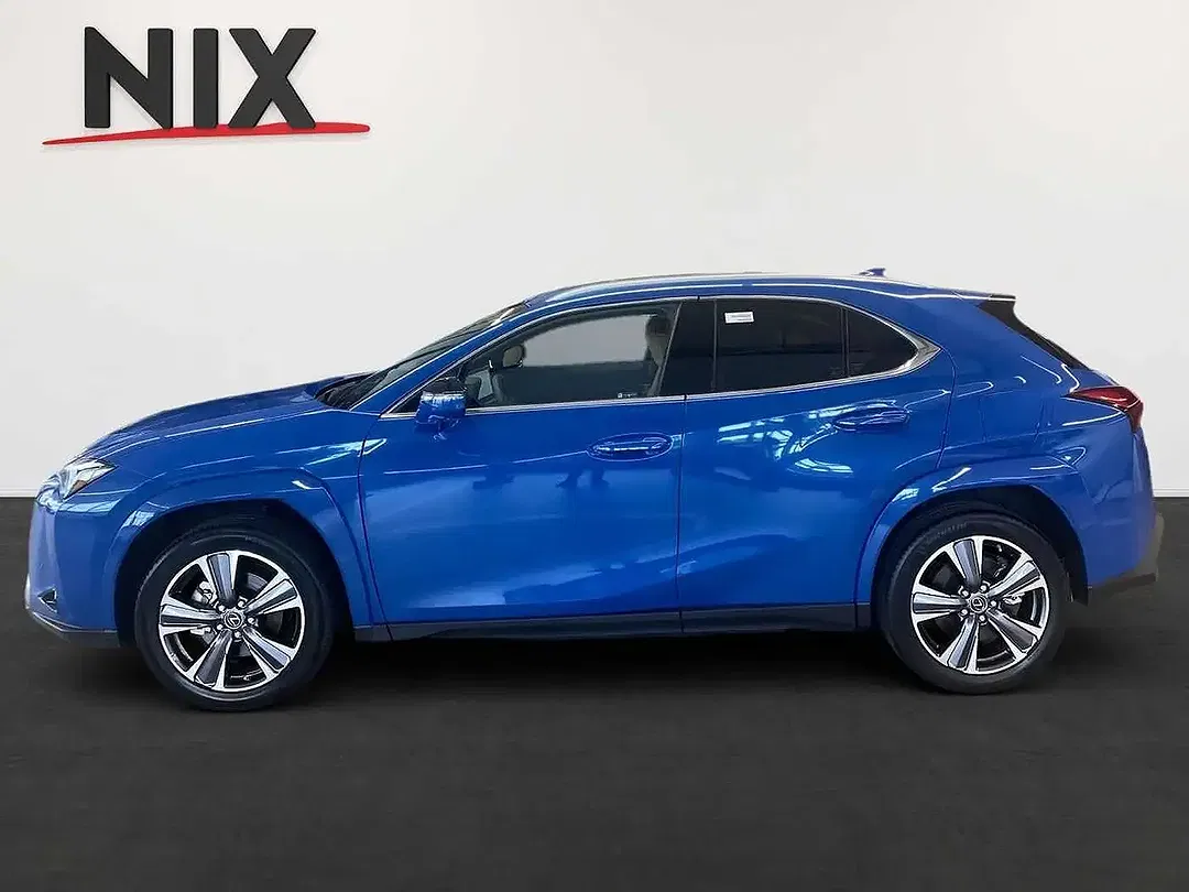 Lexus UX 300e - Thumbnail 6