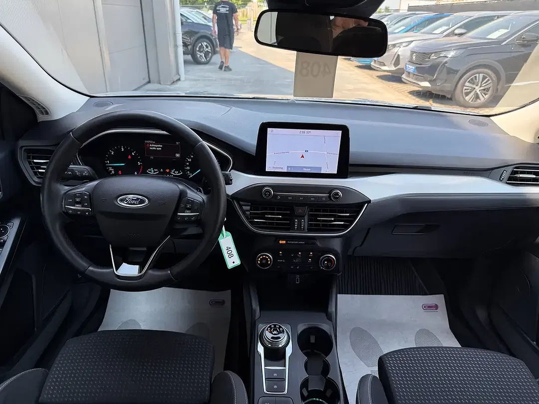 Ford Focus - Thumbnail 32