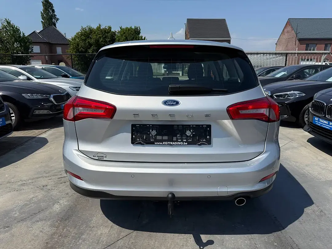 Ford Focus - Thumbnail 6