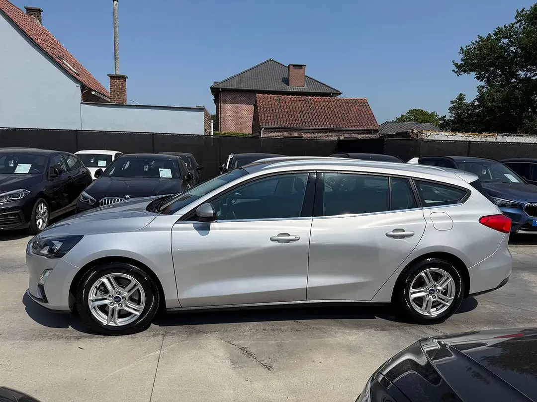 Ford Focus - Thumbnail 8